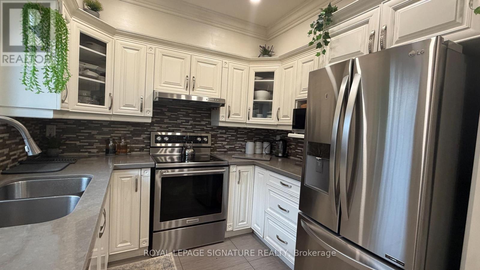 874 Mantle Crescent, Mississauga, Ontario  L5V 2G4 - Photo 11 - W13009188