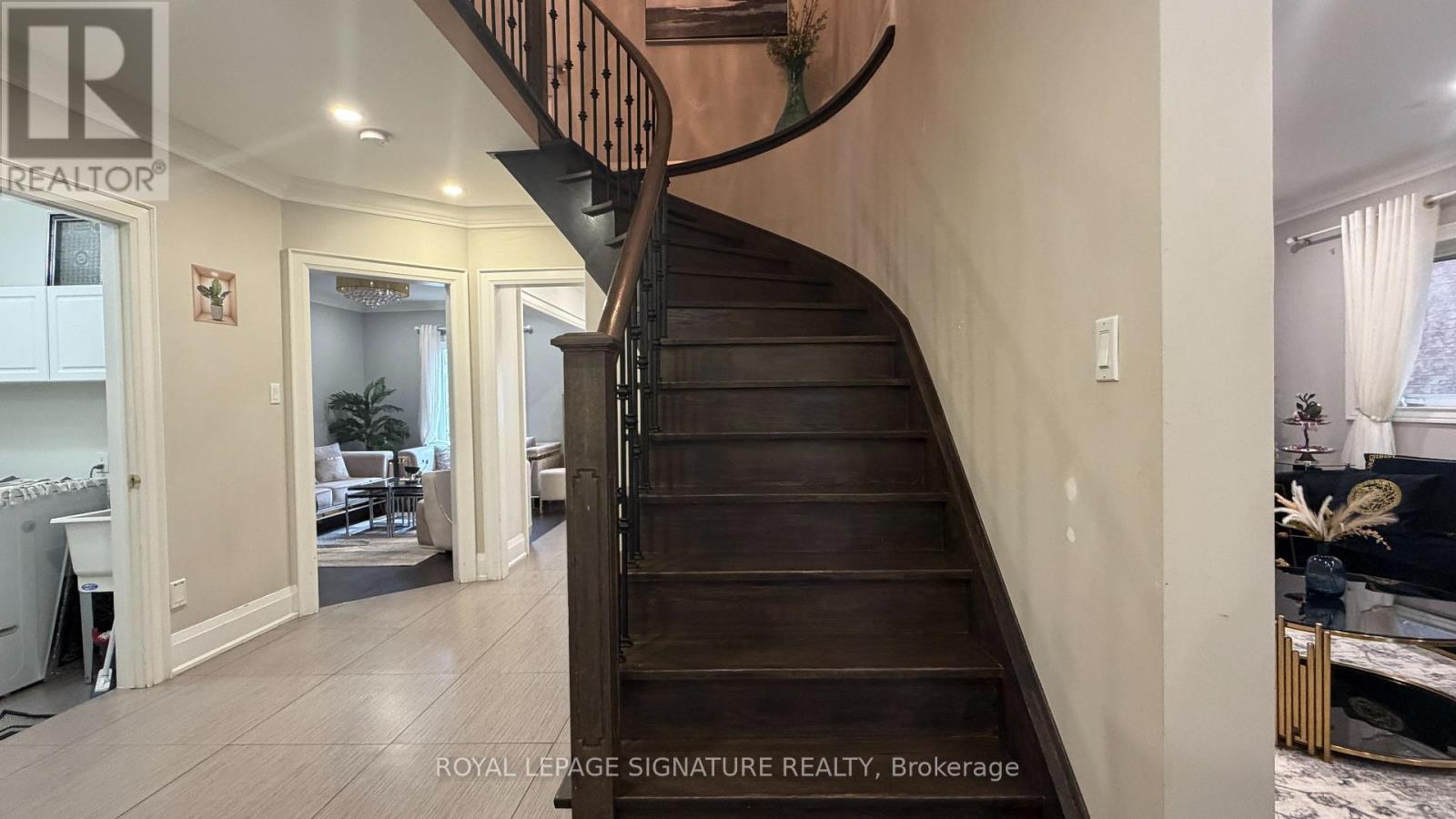 874 Mantle Crescent, Mississauga, Ontario  L5V 2G4 - Photo 13 - W13009188