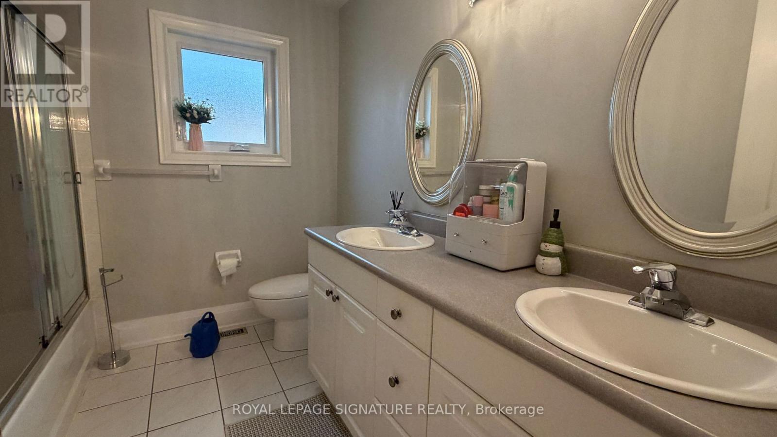 874 Mantle Crescent, Mississauga, Ontario  L5V 2G4 - Photo 17 - W13009188