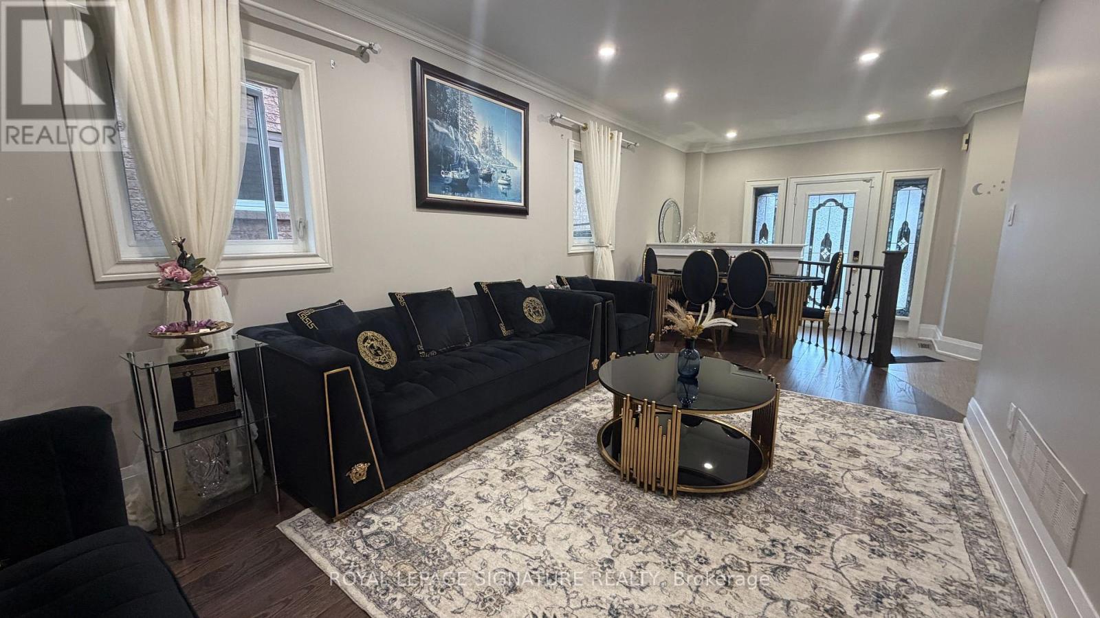 874 Mantle Crescent, Mississauga, Ontario  L5V 2G4 - Photo 3 - W13009188