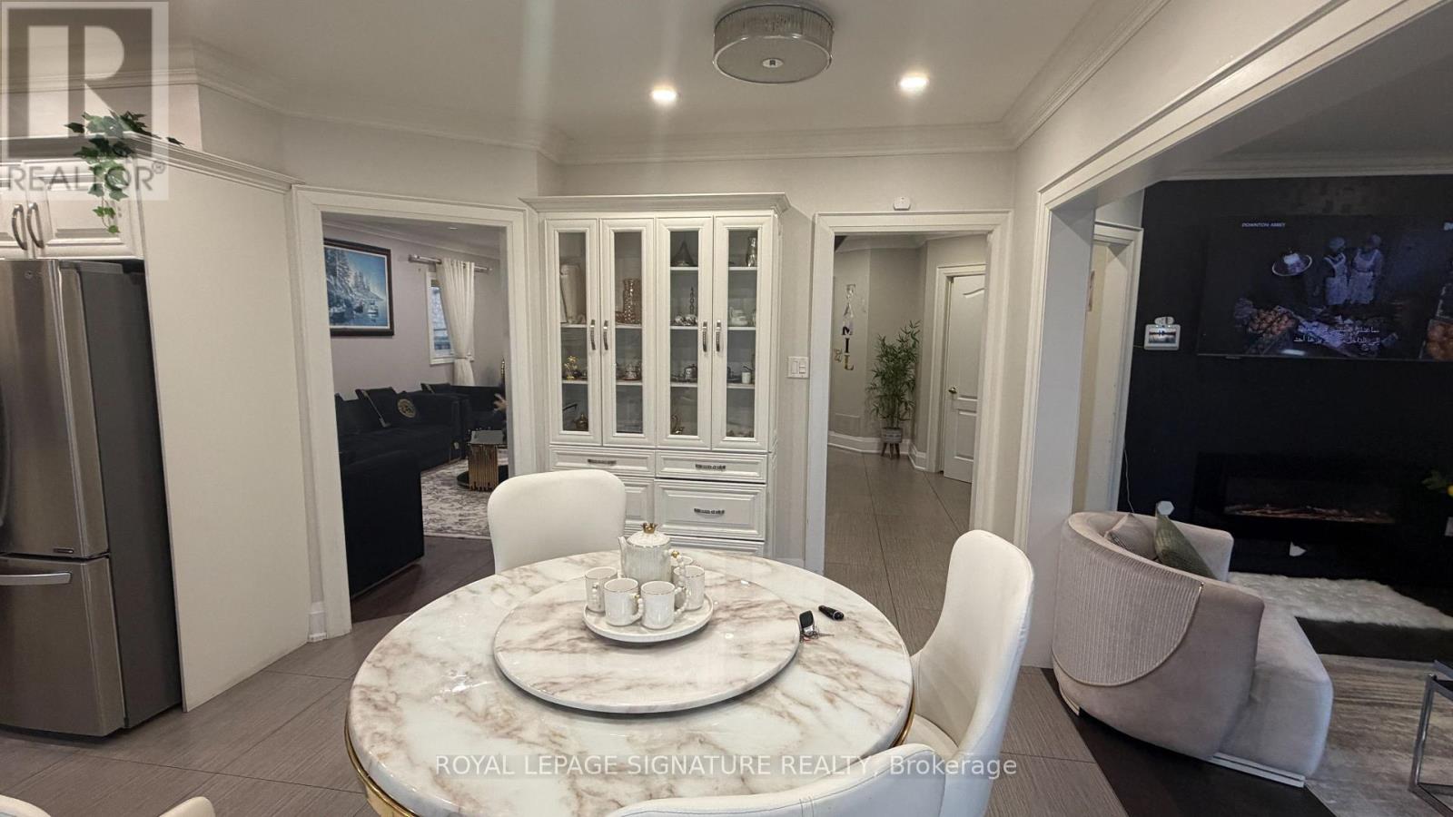 874 Mantle Crescent, Mississauga, Ontario  L5V 2G4 - Photo 8 - W13009188