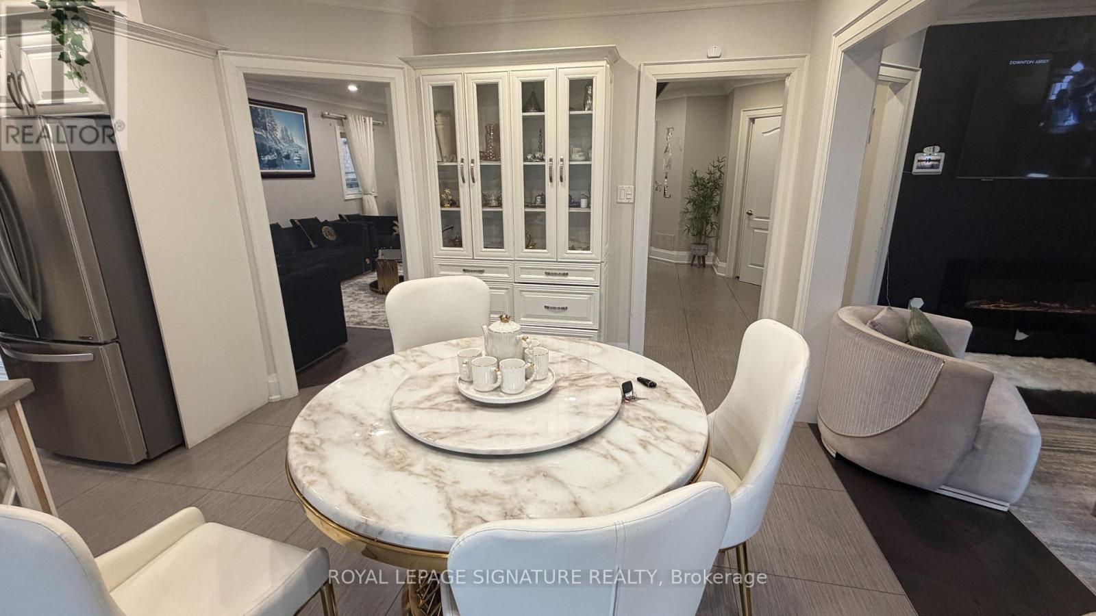 874 Mantle Crescent, Mississauga, Ontario  L5V 2G4 - Photo 9 - W13009188