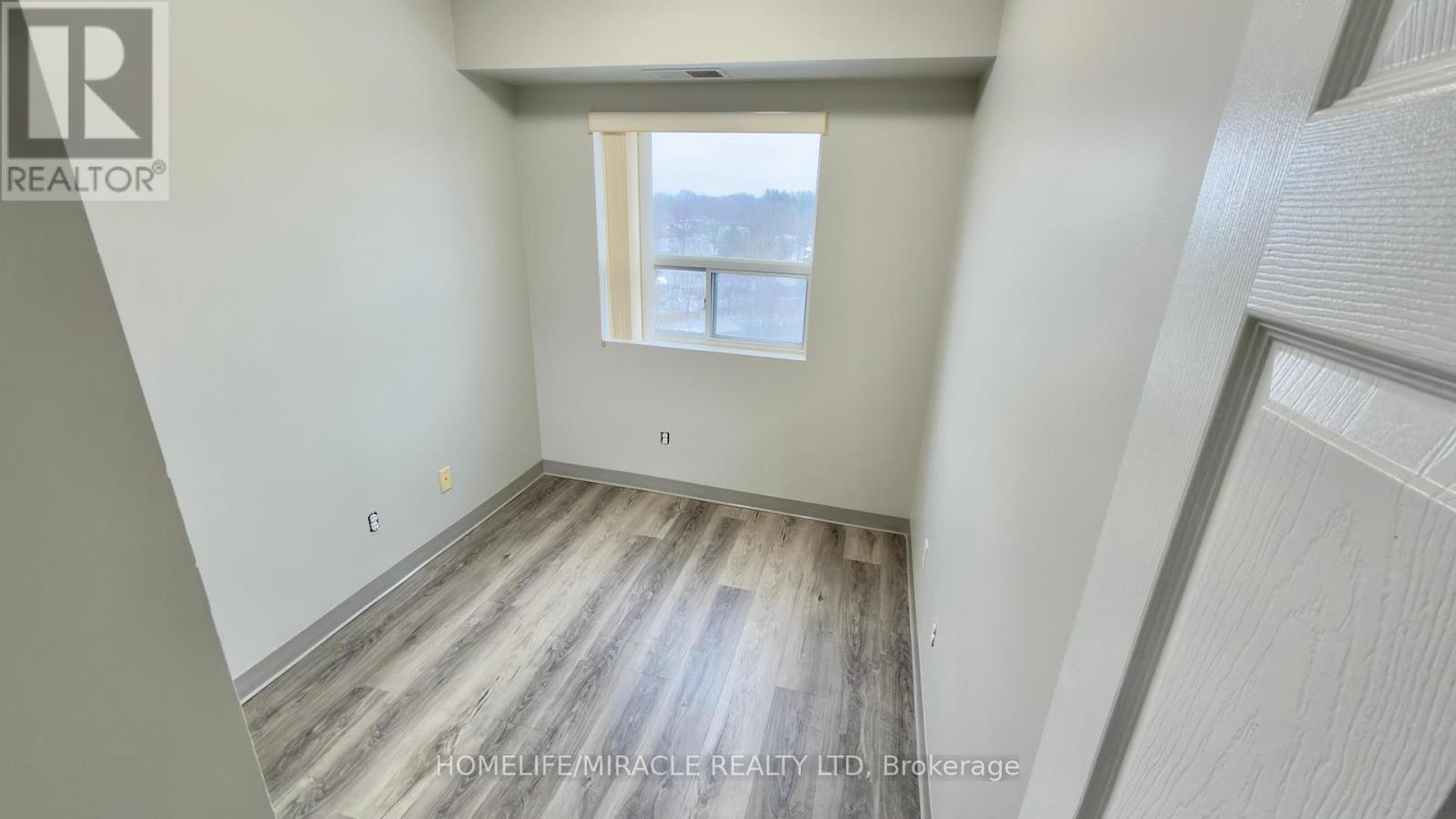 804 - 274 Erb Street W, Waterloo, Ontario  N2L 1W2 - Photo 12 - X13009028