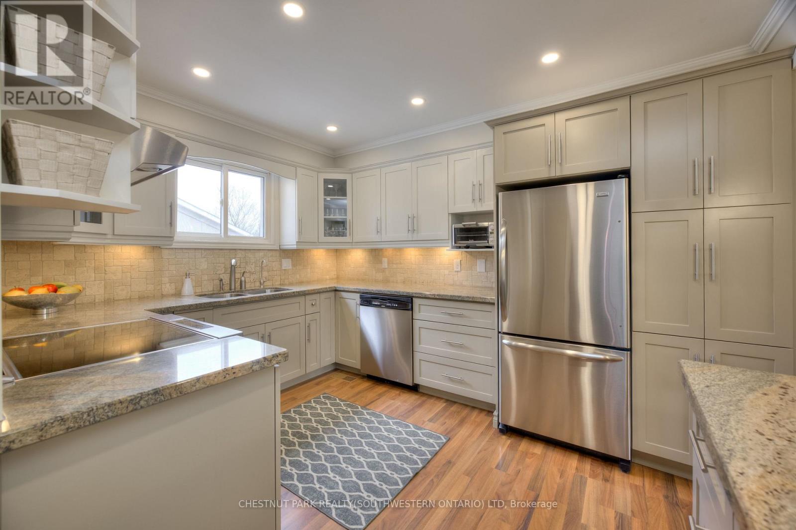 42 Culpepper Drive, Waterloo, Ontario  N2L 5L1 - Photo 16 - X13009062