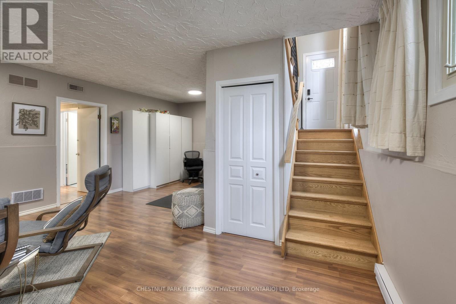 42 Culpepper Drive, Waterloo, Ontario  N2L 5L1 - Photo 23 - X13009062