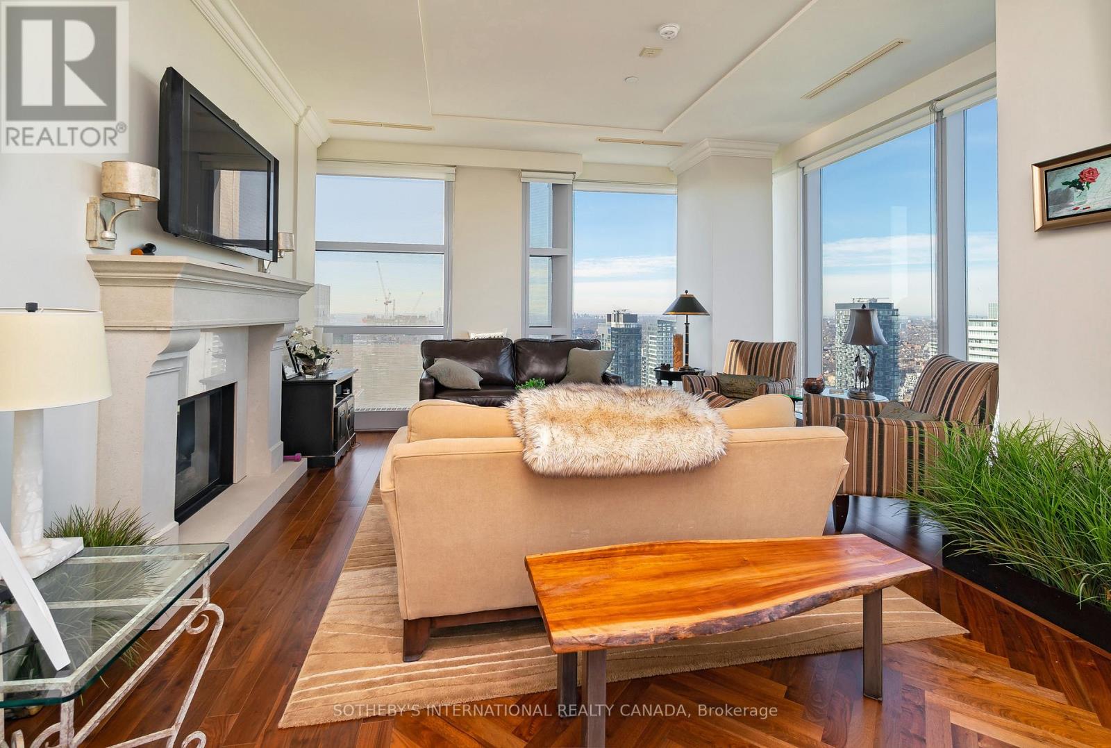 4201 - 183 Wellington Street W, Toronto, Ontario  M5V 0A1 - Photo 6 - C12820104