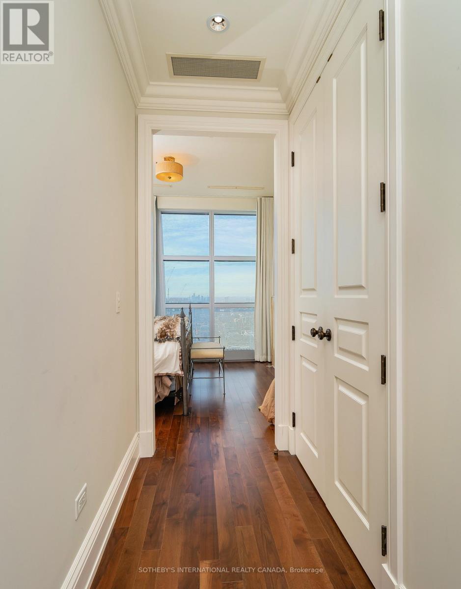 4201 - 183 Wellington Street W, Toronto, Ontario  M5V 0A1 - Photo 13 - C12820104