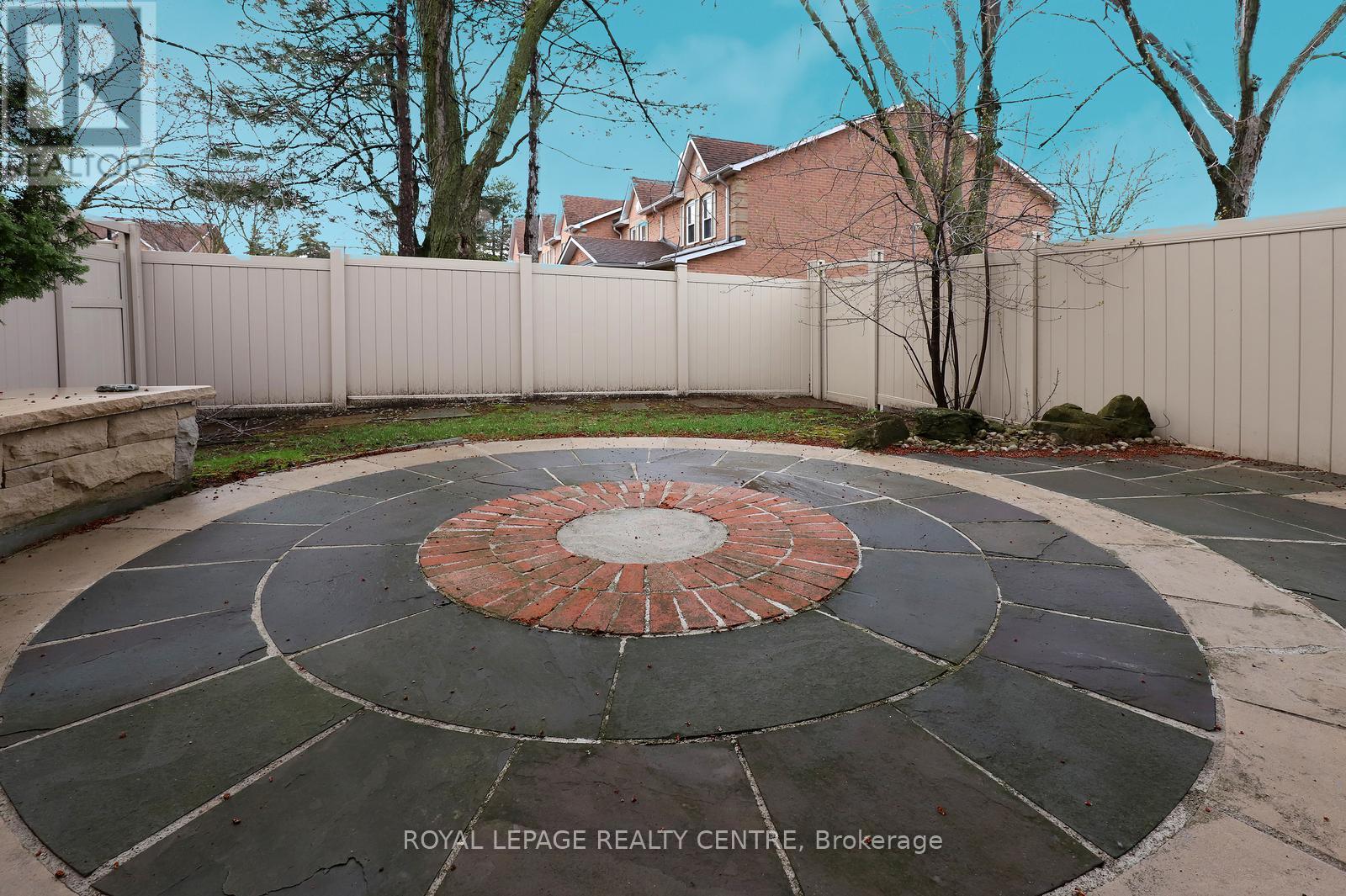 16 - 1021 Cedarglen Gate, Mississauga, Ontario  L5C 3A7 - Photo 46 - W12995674