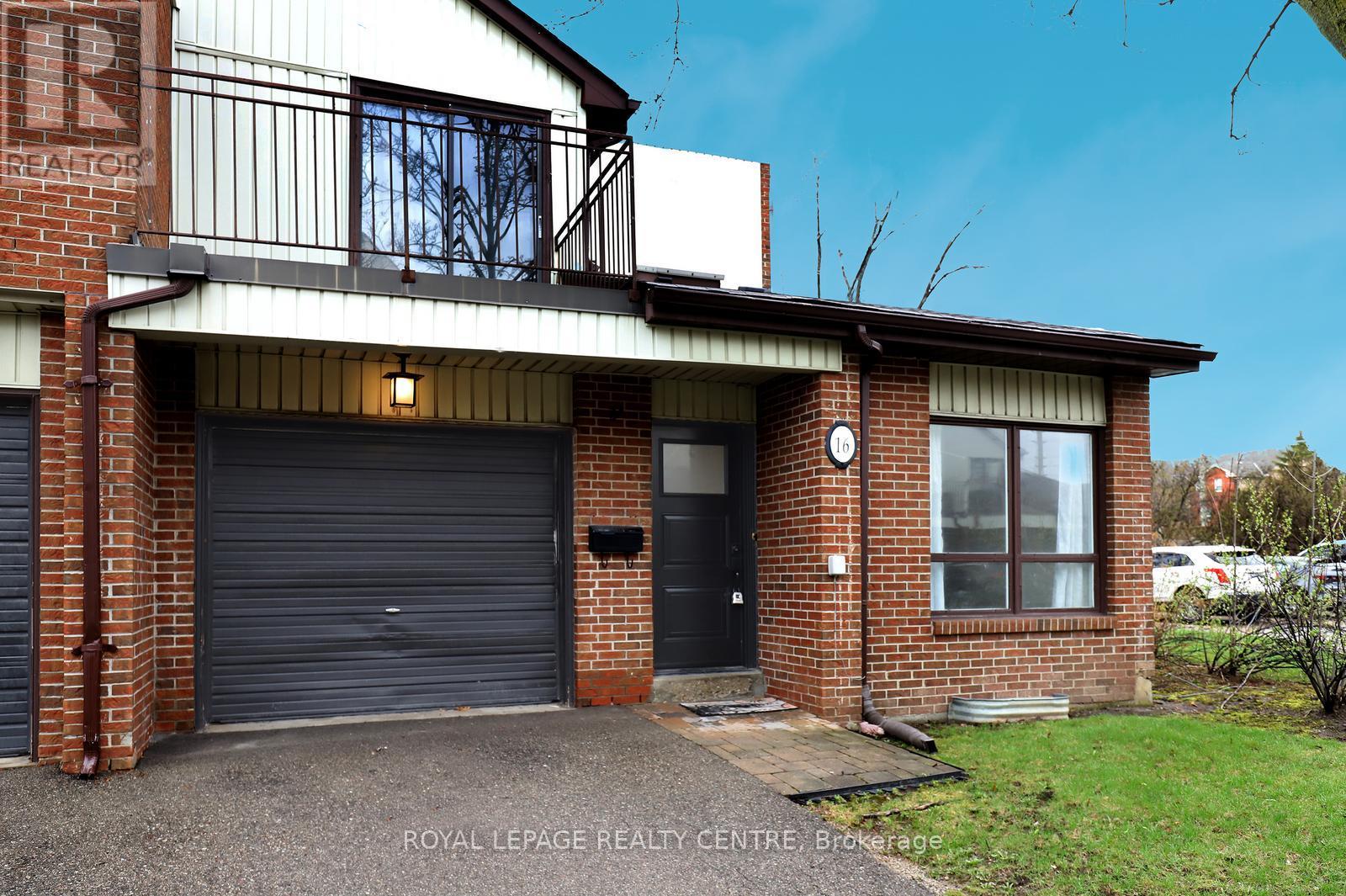 16 - 1021 Cedarglen Gate, Mississauga, Ontario  L5C 3A7 - Photo 2 - W12995674