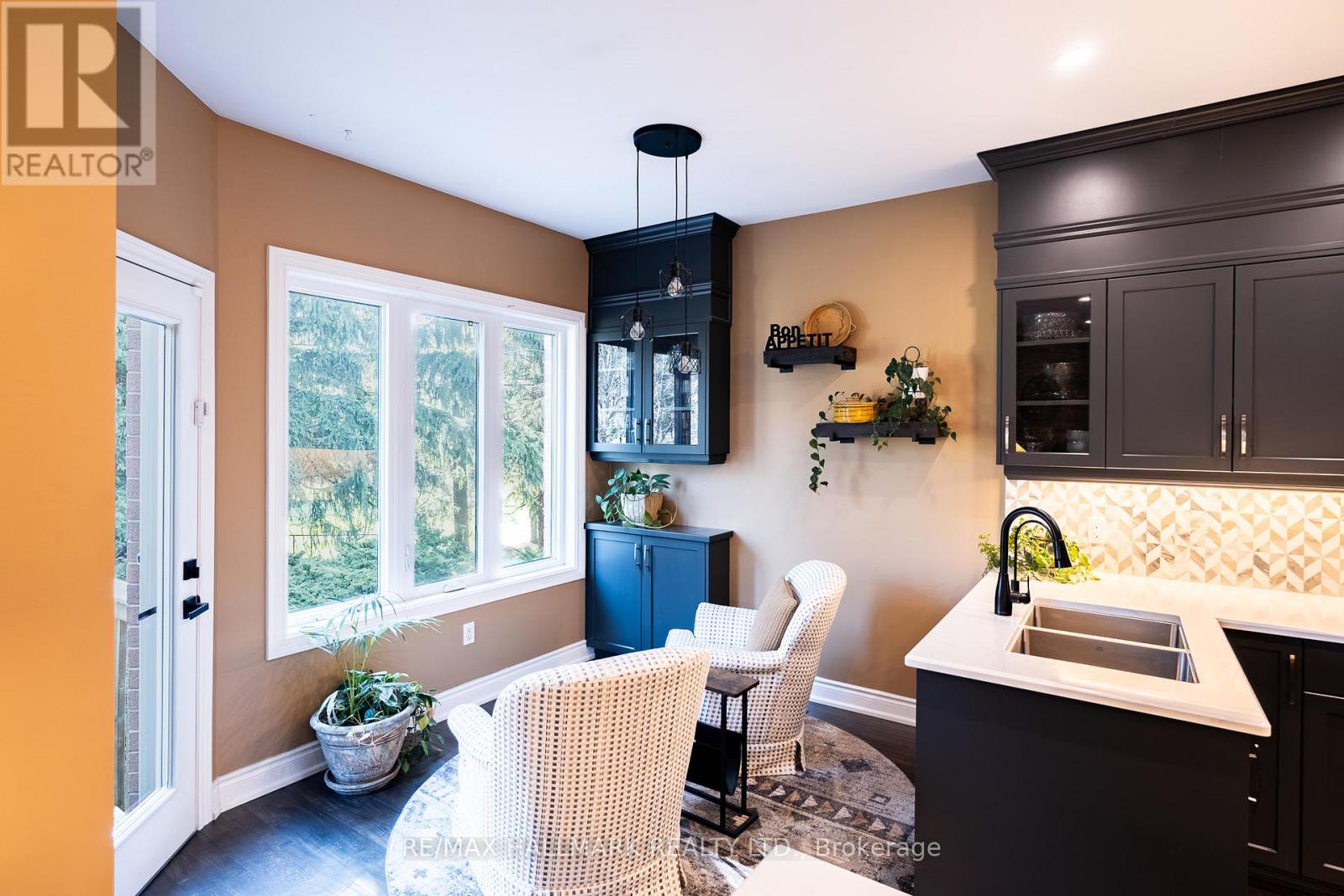 12 Fairway Lane, Guelph, Ontario  N1E 7A9 - Photo 16 - X12994544