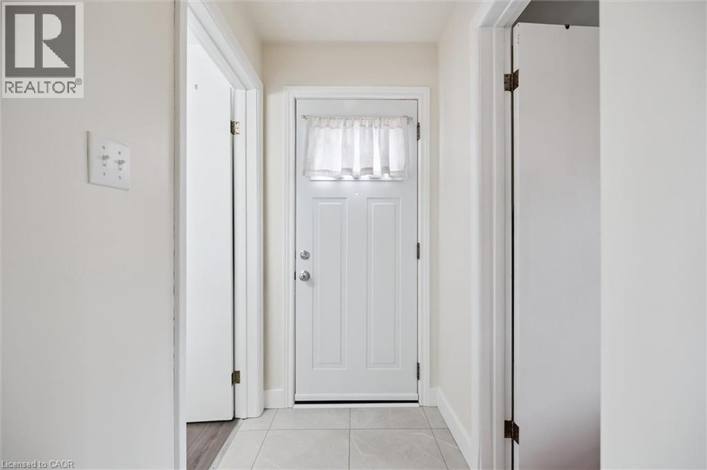 18 Close Avenue, Cambridge, Ontario  N1R 2R4 - Photo 23 - 40821655