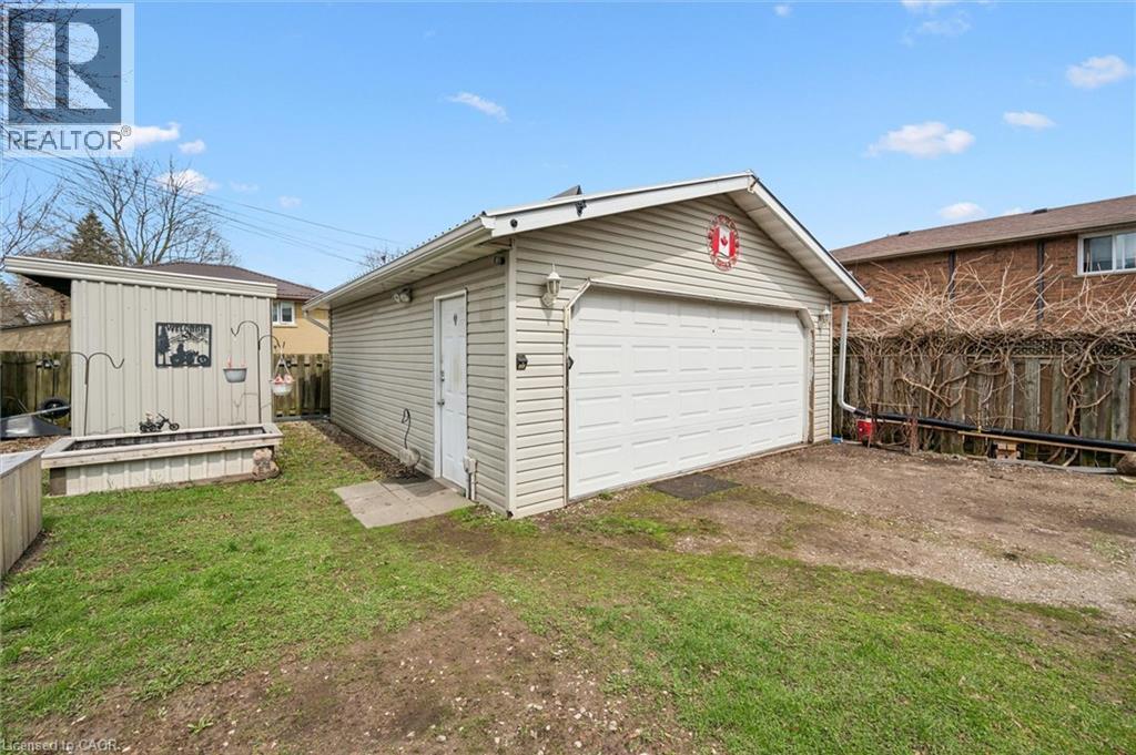 18 Close Avenue, Cambridge, Ontario  N1R 2R4 - Photo 37 - 40821655