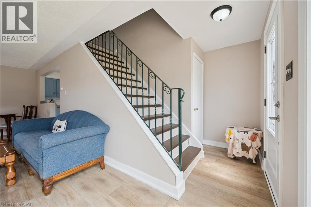 18 Close Avenue, Cambridge, Ontario  N1R 2R4 - Photo 6 - 40821655