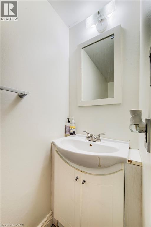 15 Green Valley Drive Unit# 27, Kitchener, Ontario  N2P 1K7 - Photo 6 - 40821566