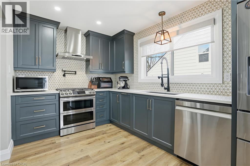 101 Livingston Avenue, Grimsby, Ontario  L3M 1L4 - Photo 5 - 40821530