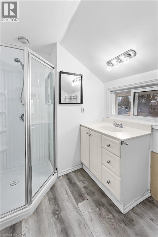 146 Oakdale Avenue, St. Catharines, Ontario  L2P 2L1 - Photo 17 - 40821095