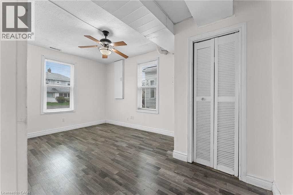 146 Oakdale Avenue, St. Catharines, Ontario  L2P 2L1 - Photo 8 - 40821095