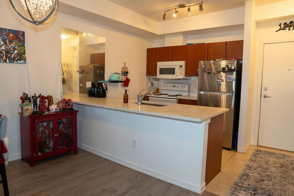 406 10088 148 Street, Surrey, British Columbia  V3R 3M9 - Photo 7 - R3112245