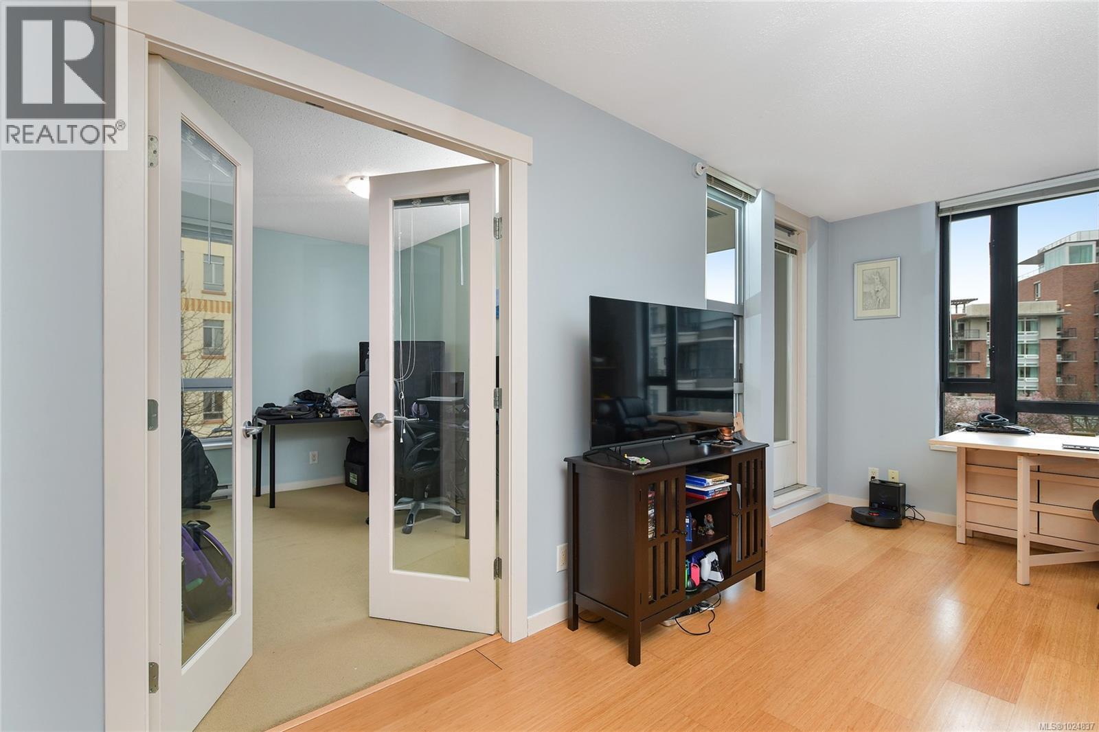 405 751 Fairfield Rd, Victoria, British Columbia  V8T 1C8 - Photo 17 - 1024837