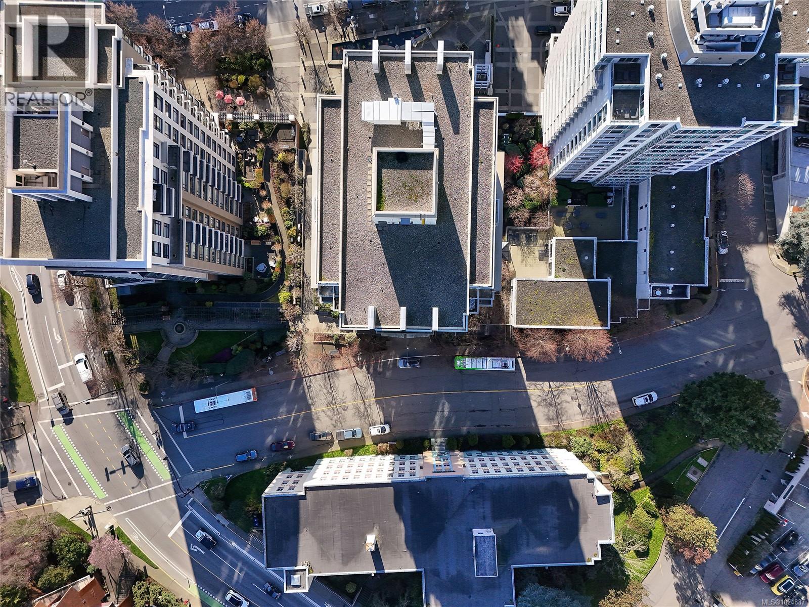 405 751 Fairfield Rd, Victoria, British Columbia  V8T 1C8 - Photo 37 - 1024837