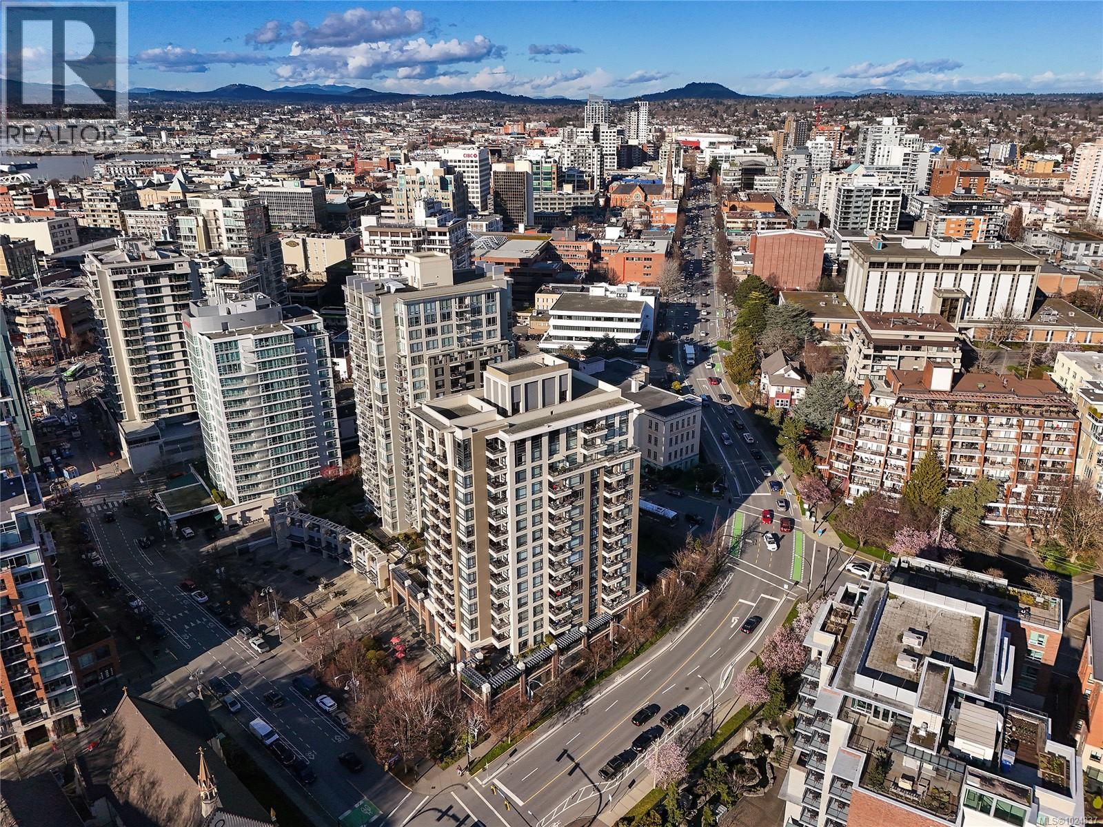 405 751 Fairfield Rd, Victoria, British Columbia  V8T 1C8 - Photo 30 - 1024837