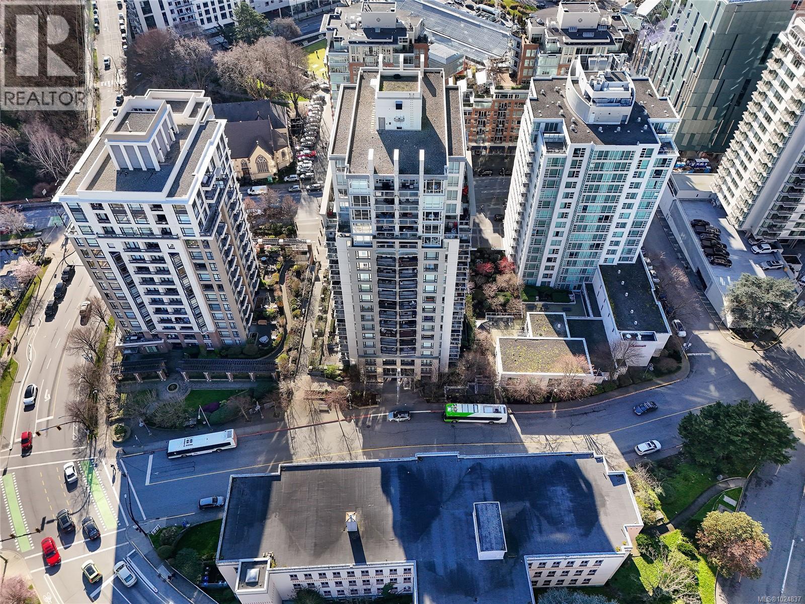 405 751 Fairfield Rd, Victoria, British Columbia  V8T 1C8 - Photo 47 - 1024837