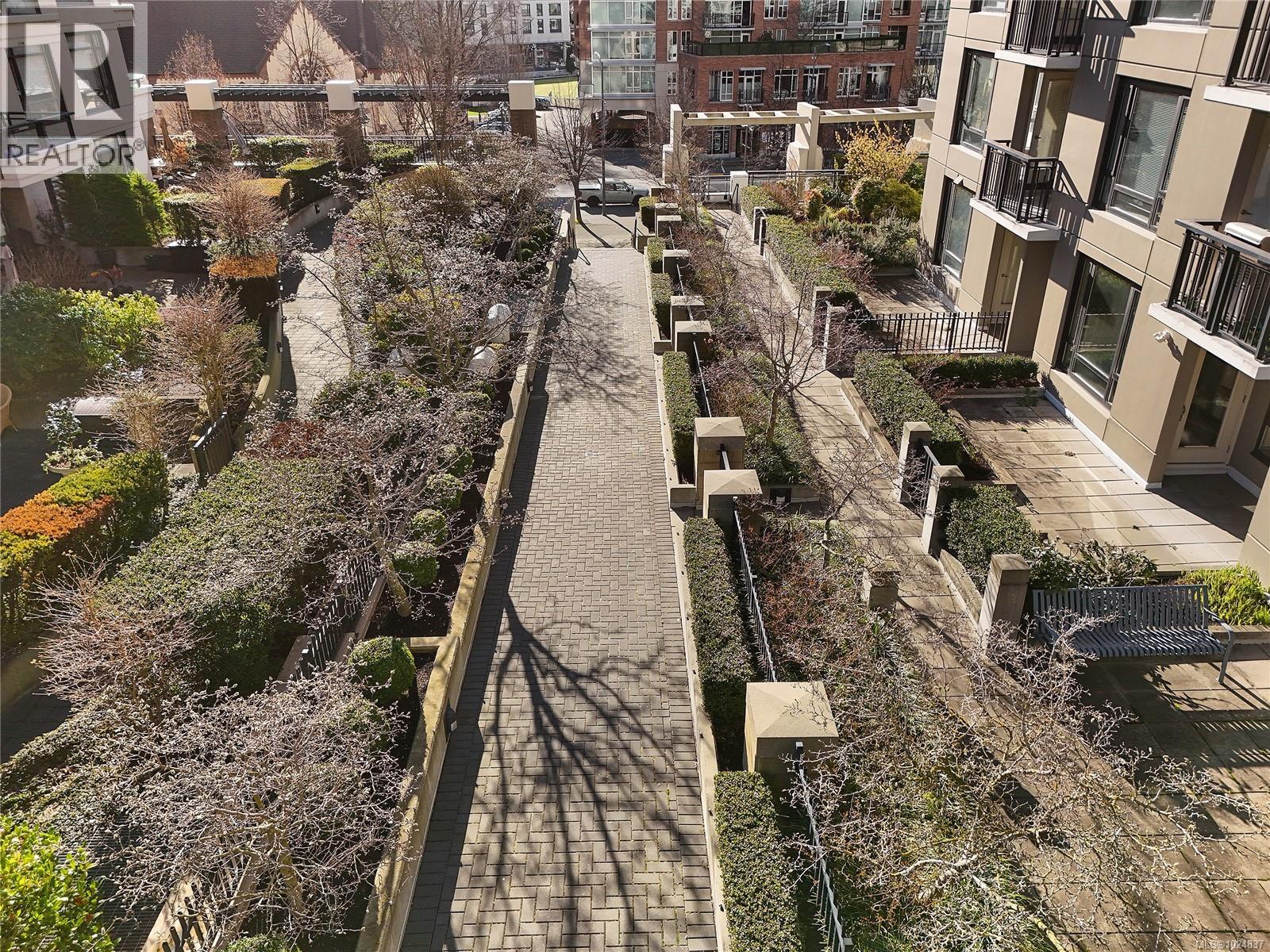 405 751 Fairfield Rd, Victoria, British Columbia  V8T 1C8 - Photo 42 - 1024837