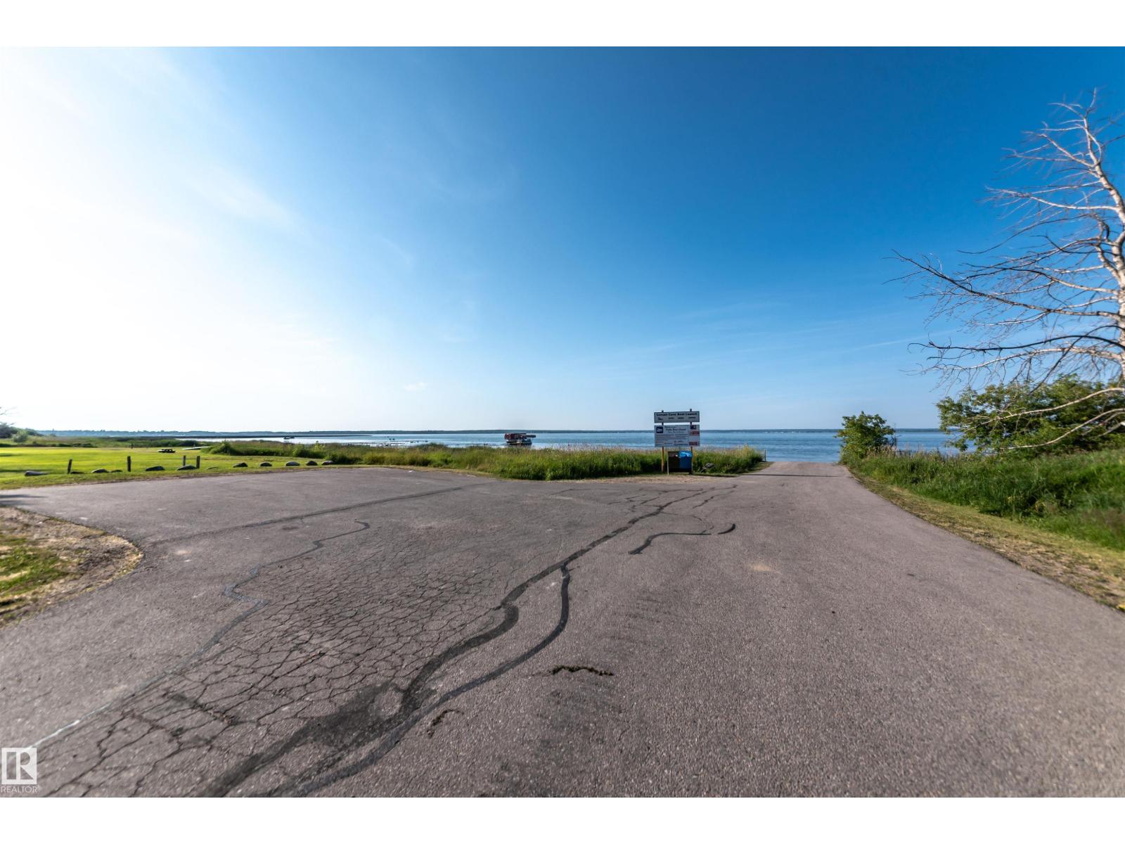 303 3 St, Rural Lac Ste. Anne County, Alberta  T0E 1A0 - Photo 42 - E4475469