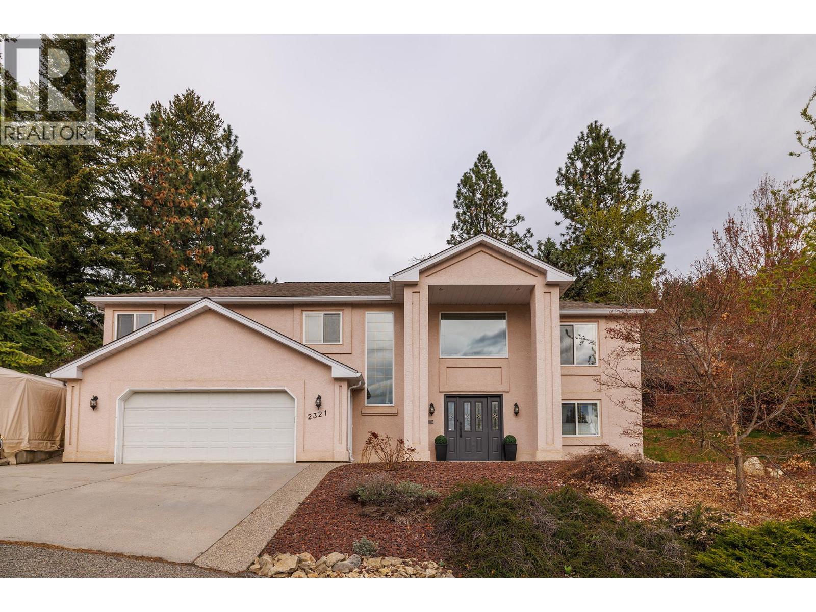2321 Lillooet Crescent, Kelowna, British Columbia