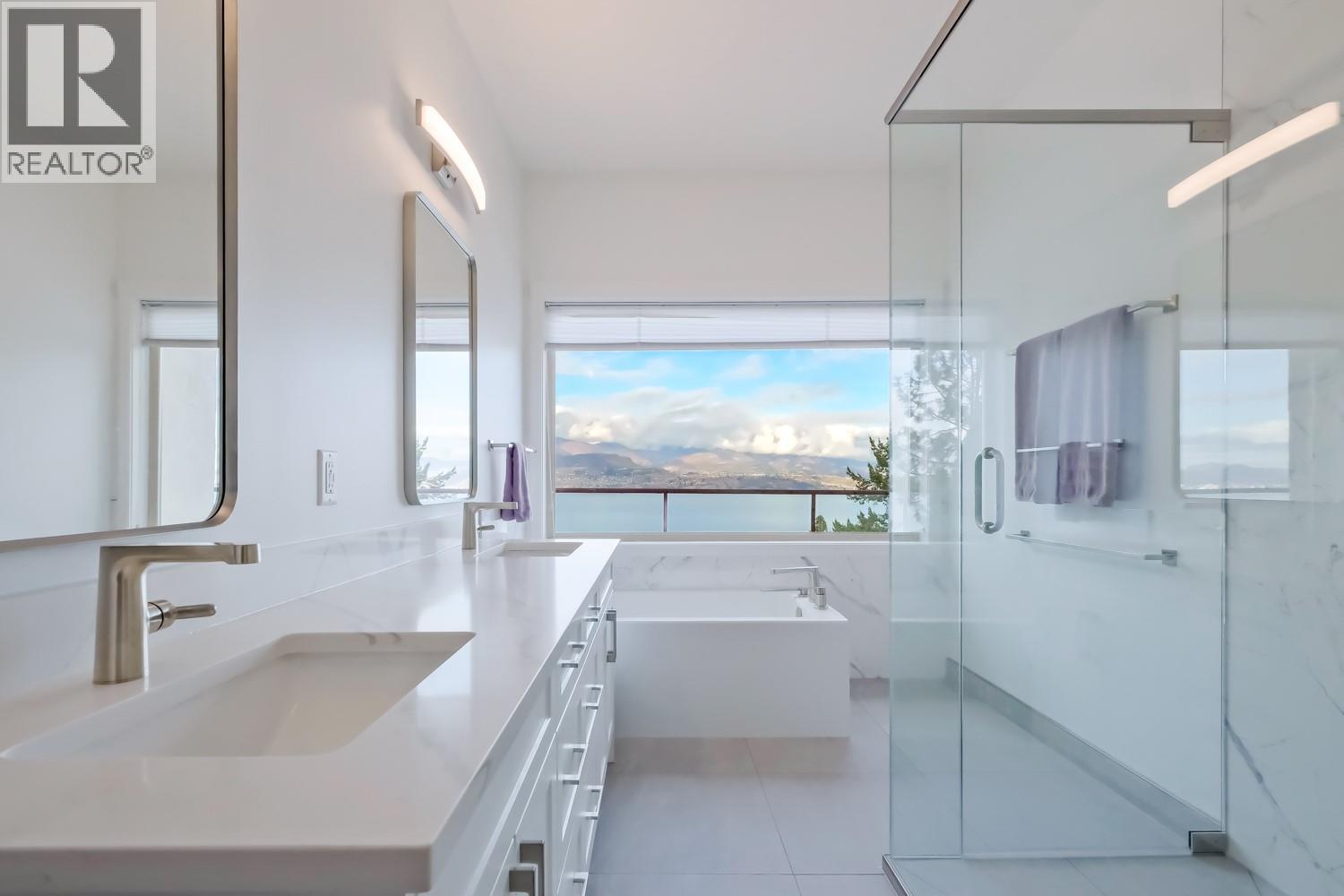 378 Okaview Road Kelowna Photo 19