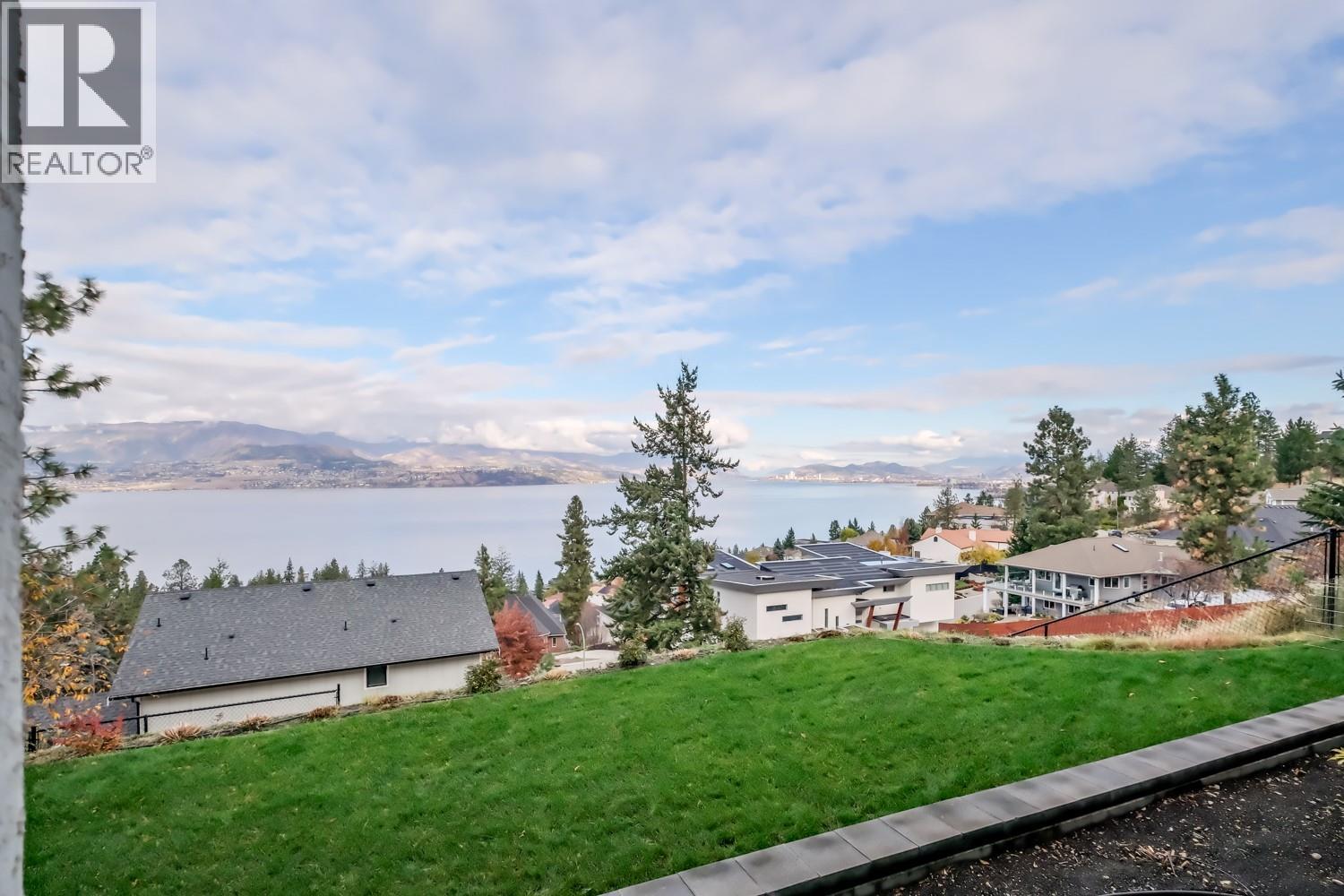 378 Okaview Road Kelowna Photo 47