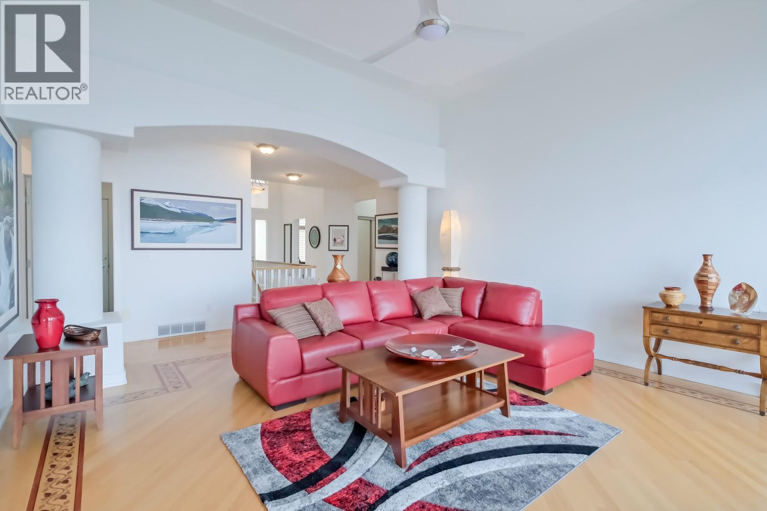 378 Okaview Road Kelowna Photo 6