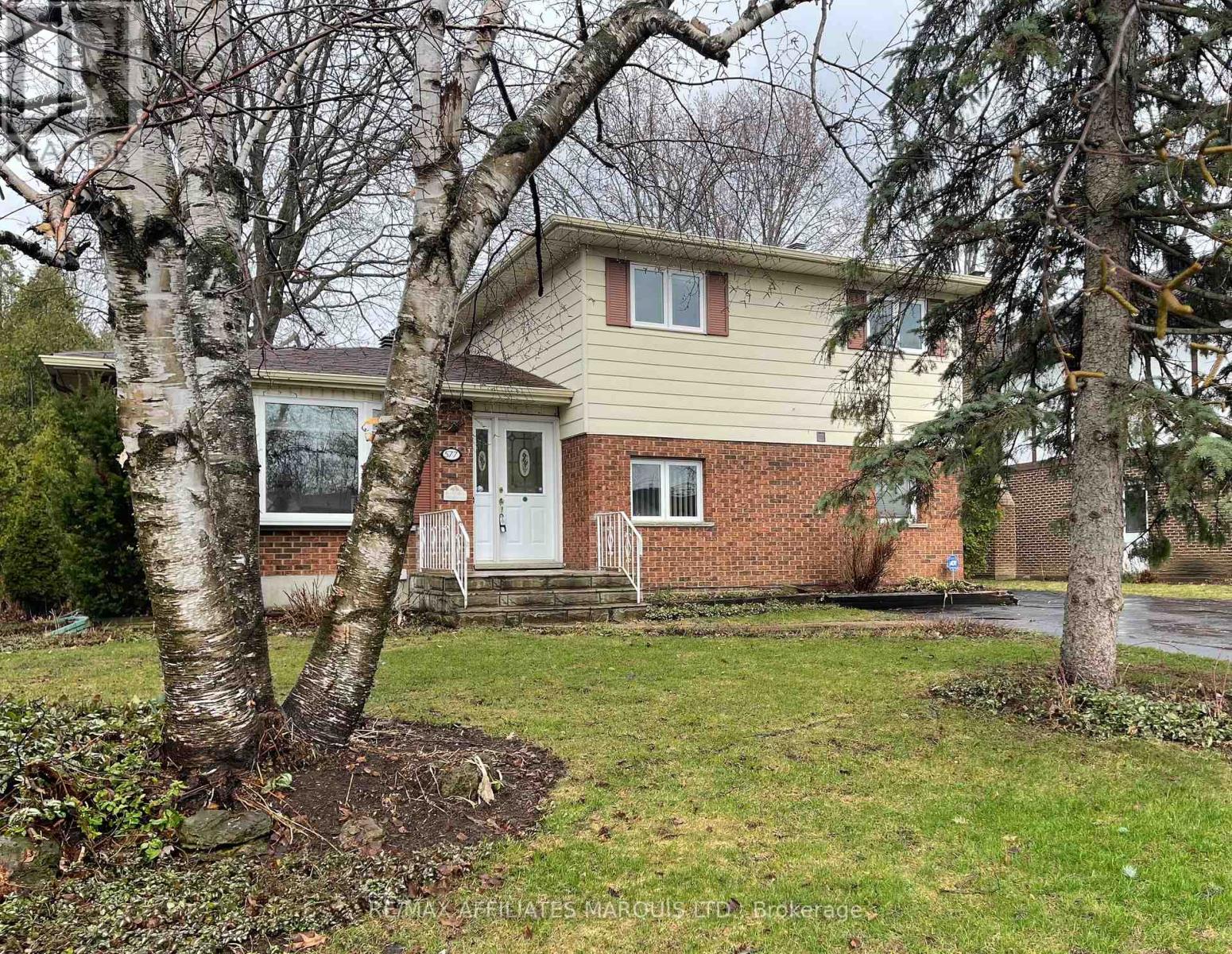577 Lynwood Drive, Cornwall, Ontario  K6H 5W7 - Photo 2 - X12859092