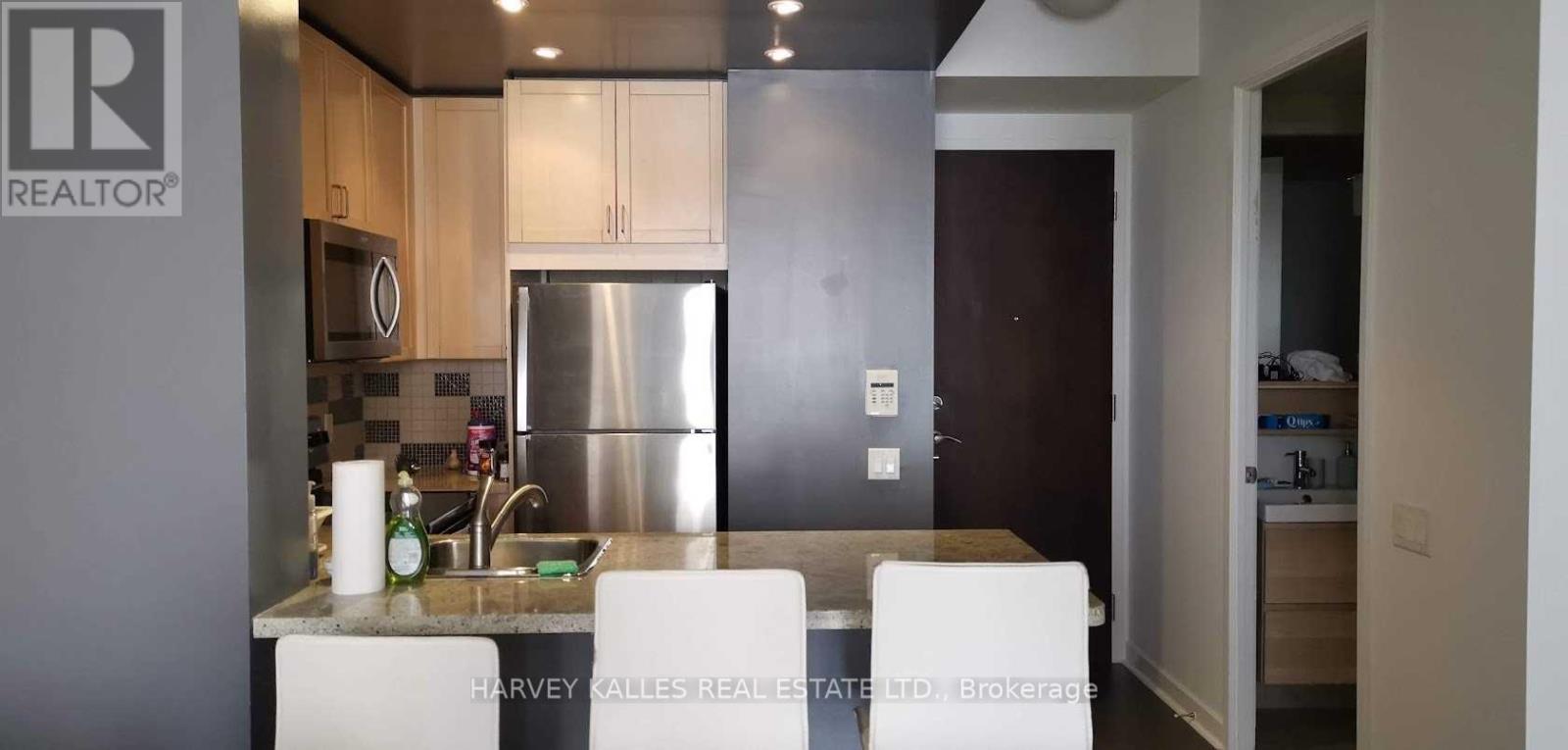 1603 - 85 Bloor Street E, Toronto, Ontario  M4W 3Y1 - Photo 10 - C12518724