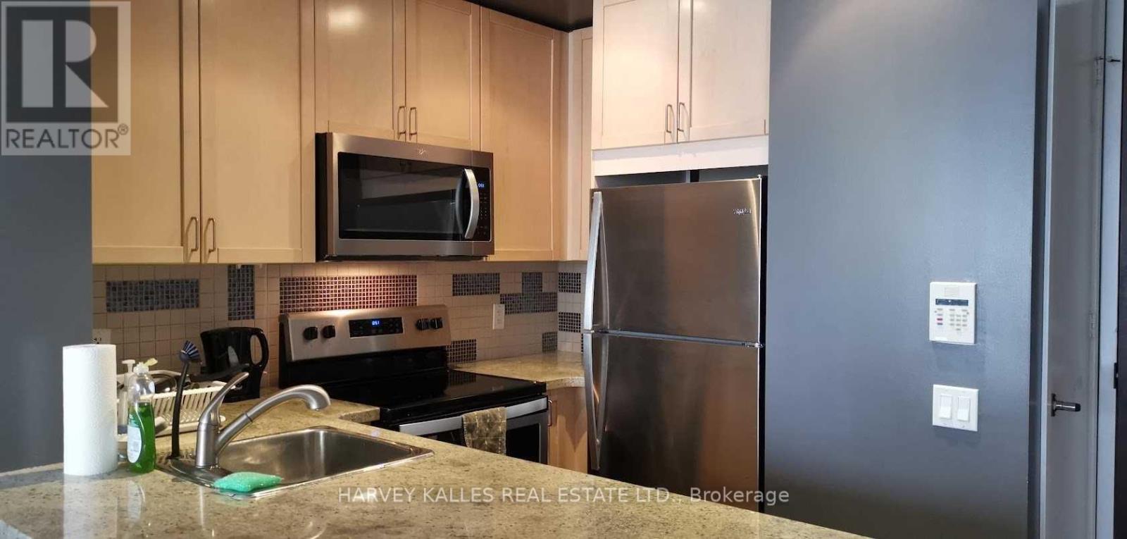 1603 - 85 Bloor Street E, Toronto, Ontario  M4W 3Y1 - Photo 9 - C12518724