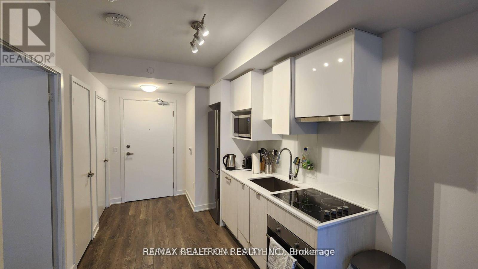 1413 - 195 Redpath Avenue, Toronto, Ontario  M4P 0E4 - Photo 7 - C12807744