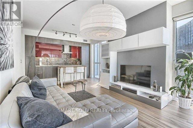 1712 - 300 Front Street W, Toronto, Ontario  M5V 0E9 - Photo 9 - C12898940