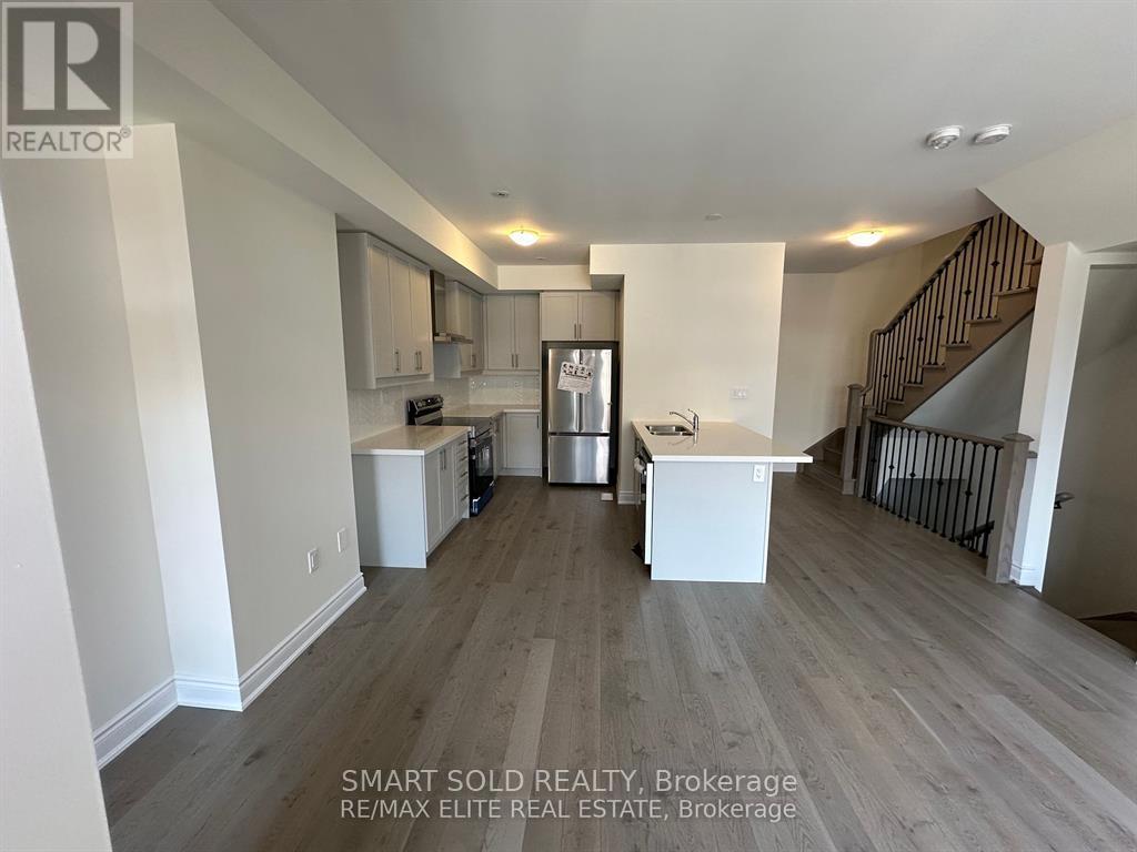 10 Griffith St Street, Aurora, Ontario  L4G 4B1 - Photo 7 - N12977546