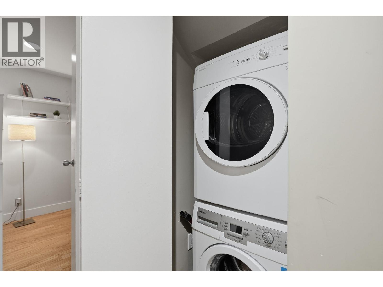 1867 W 11th Avenue, Vancouver, British Columbia  V6J 2C4 - Photo 29 - R3112443