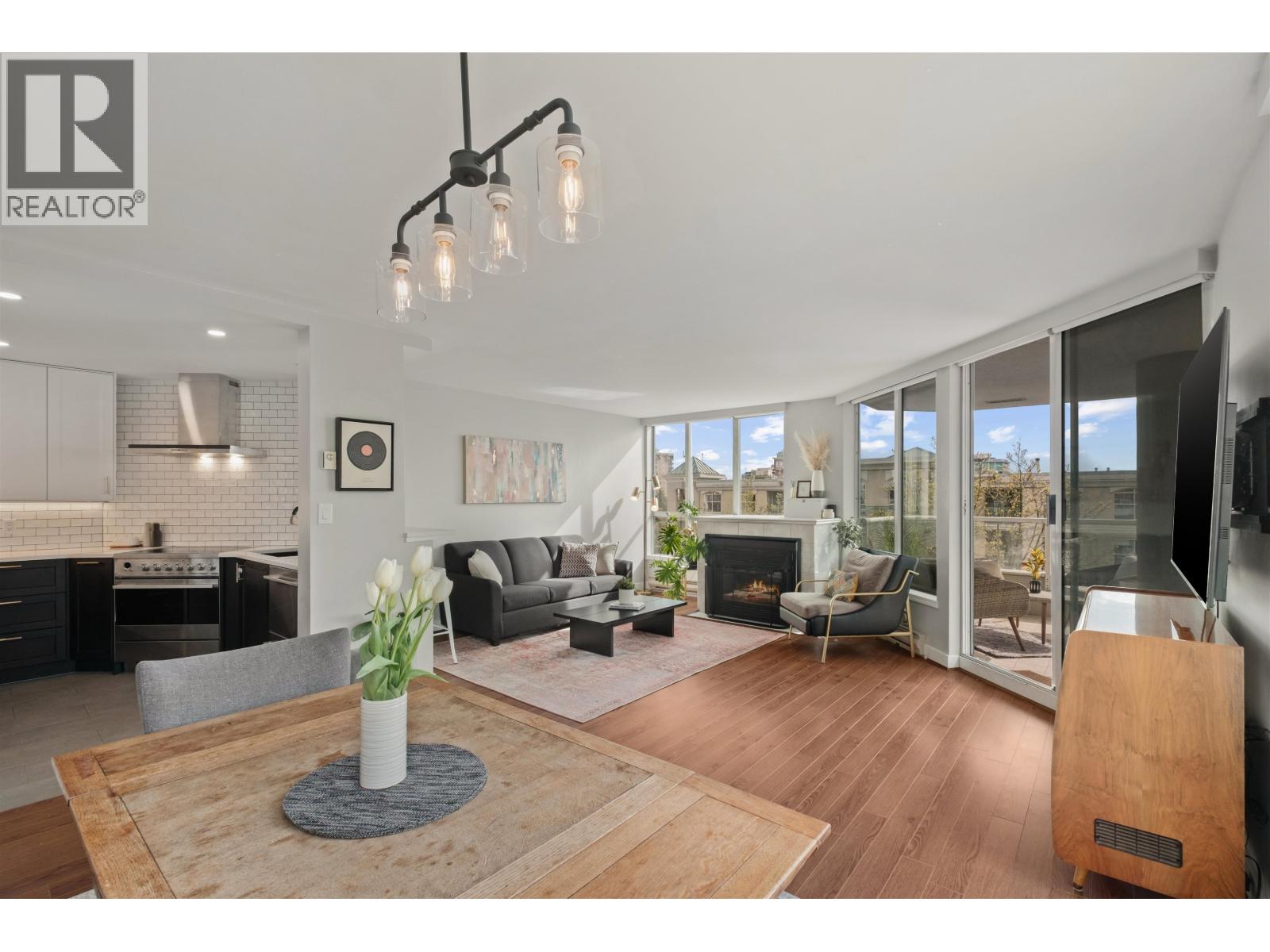 303 408 Lonsdale Avenue, North Vancouver, British Columbia  V7M 2G5 - Photo 7 - R3112467