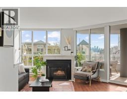 303 408 LONSDALE AVENUE, North Vancouver, British Columbia