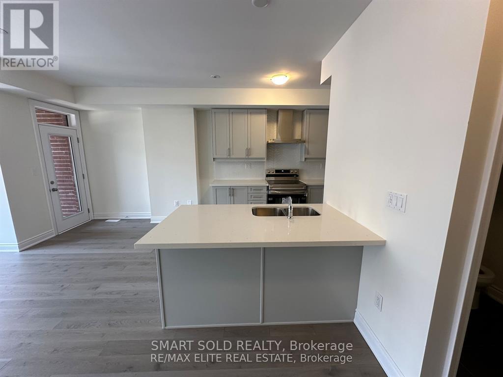 10 Griffith St Street, Aurora, Ontario  L4G 4B1 - Photo 6 - N12977546