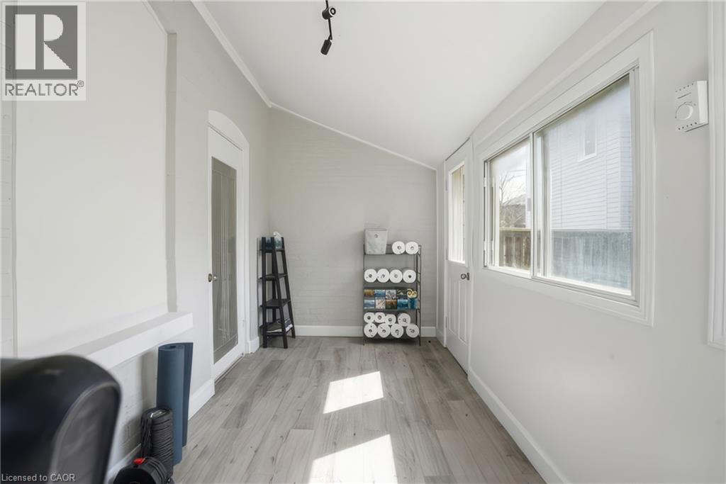 82 Bond Street, Cambridge, Ontario  N1R 4B6 - Photo 20 - 40821392