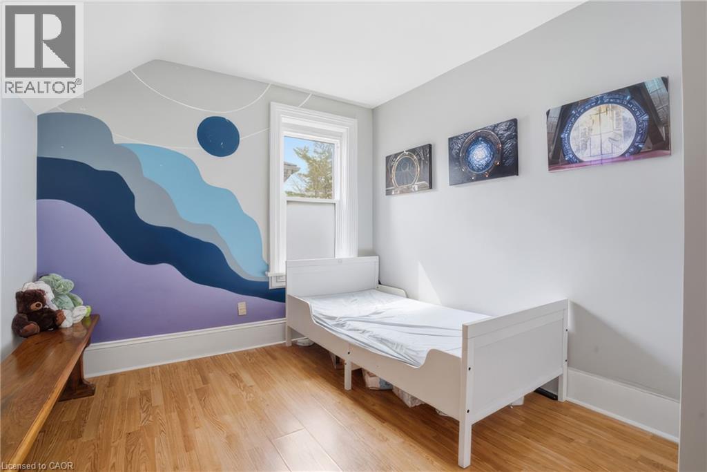 82 Bond Street, Cambridge, Ontario  N1R 4B6 - Photo 23 - 40821392