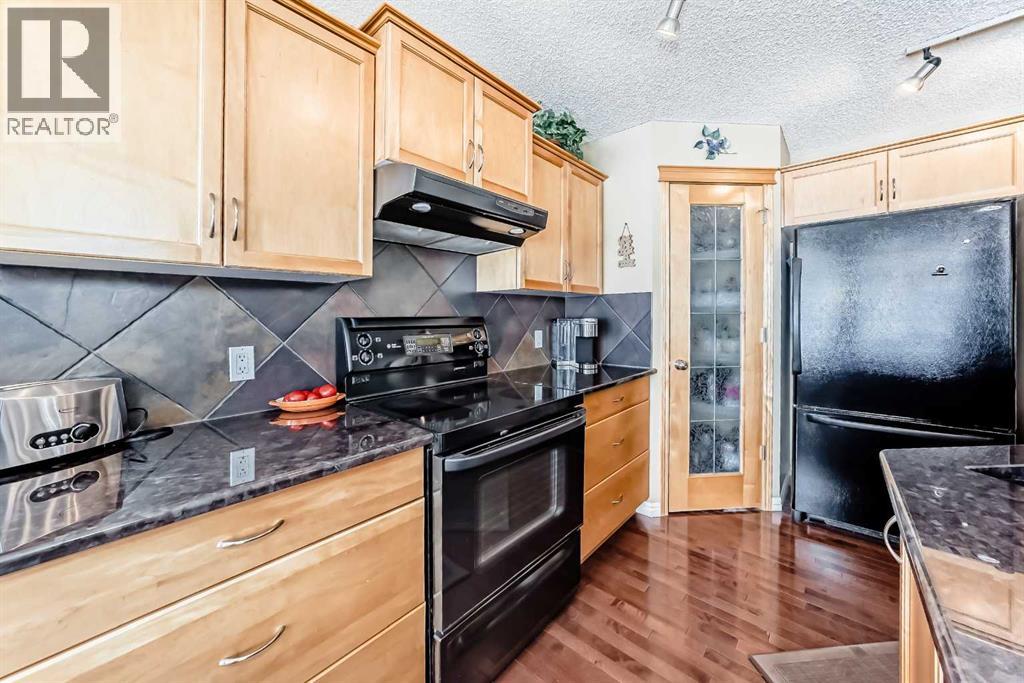 41 Kincora Drive Nw, Calgary, Alberta  T3R 1L2 - Photo 8 - A2296531