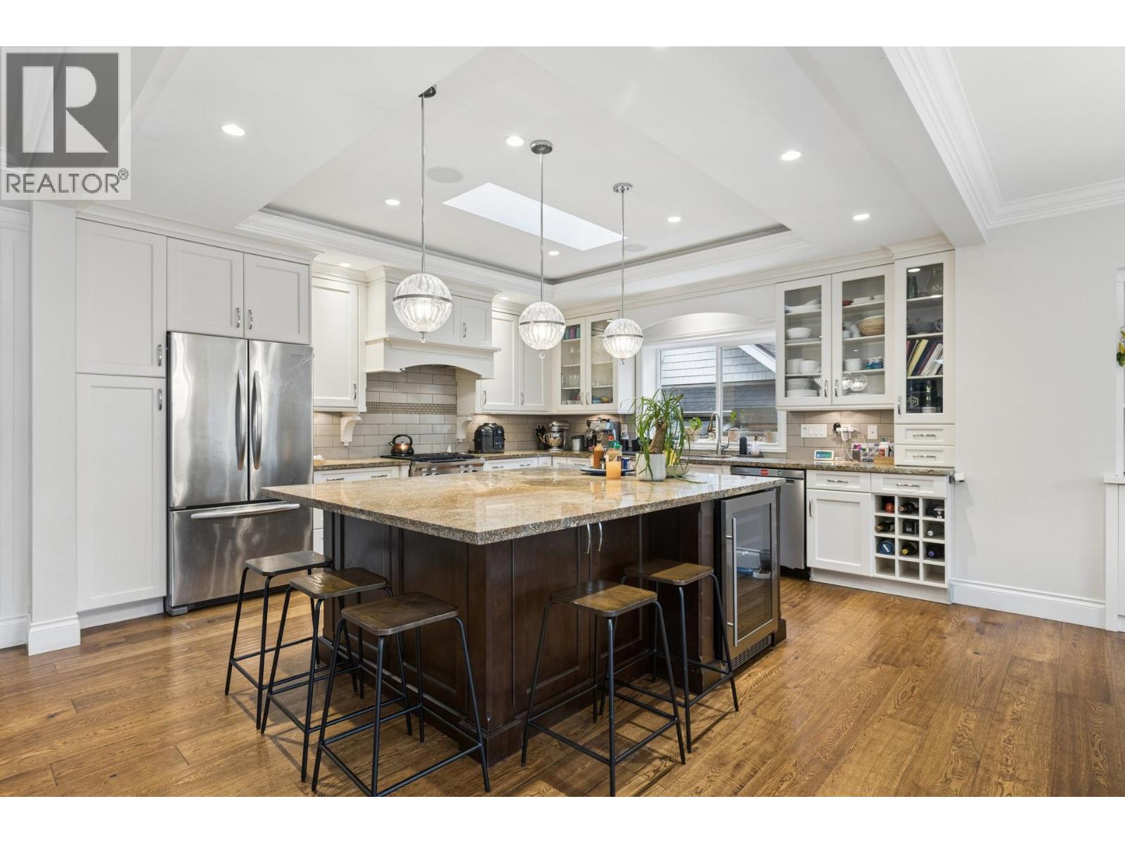 3476 Wellington Crescent, North Vancouver, British Columbia  V7R 3B4 - Photo 11 - R3112440