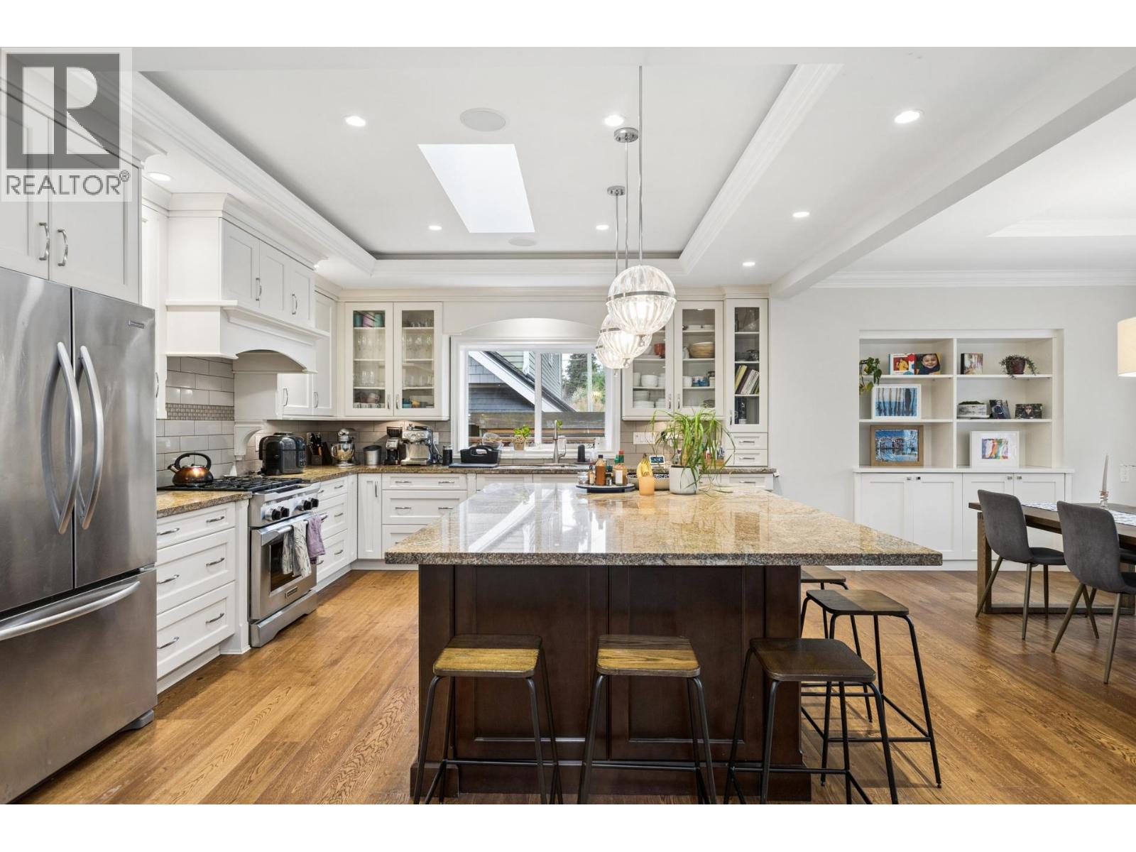 3476 Wellington Crescent, North Vancouver, British Columbia  V7R 3B4 - Photo 13 - R3112440