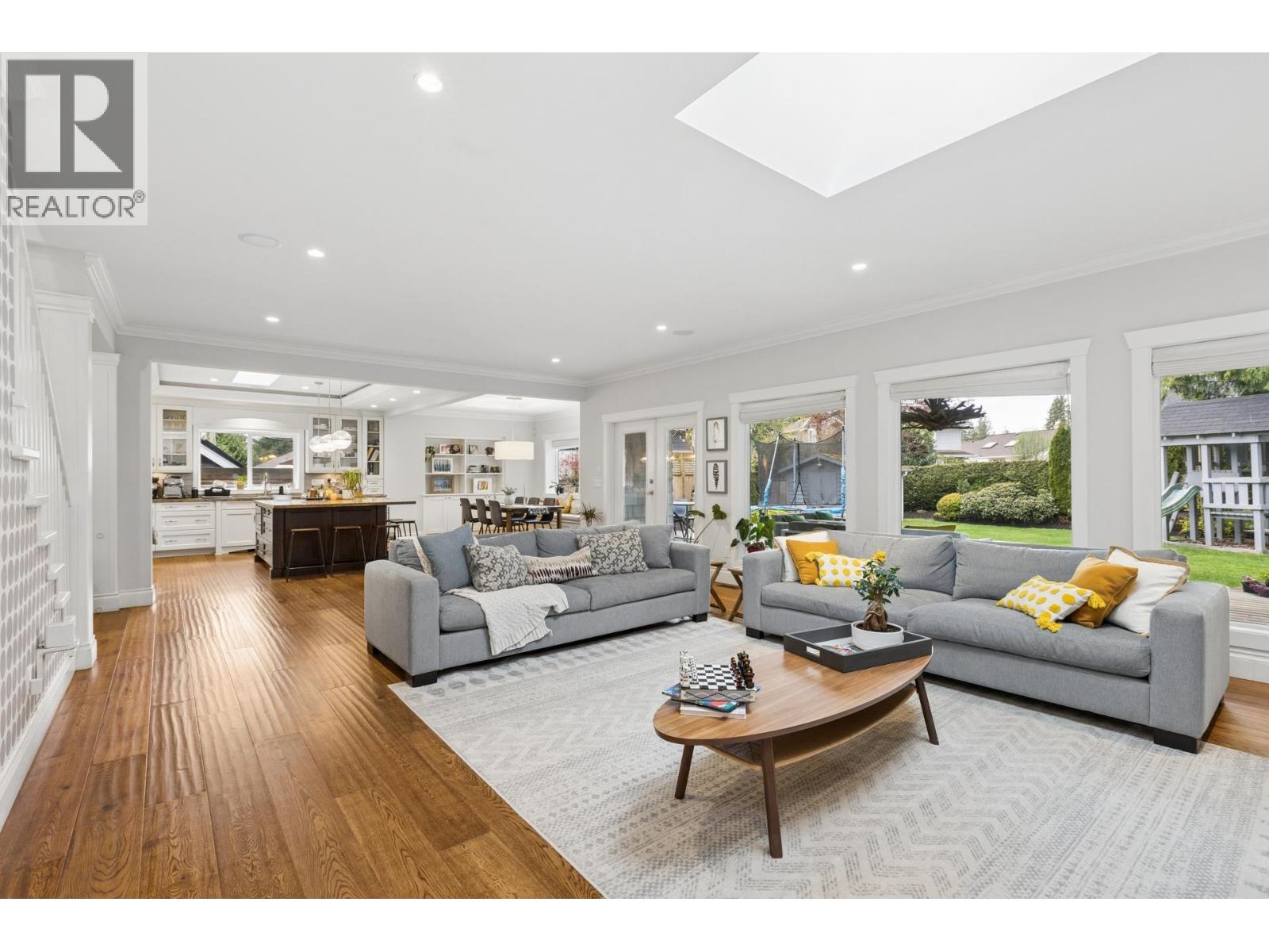 3476 Wellington Crescent, North Vancouver, British Columbia  V7R 3B4 - Photo 5 - R3112440