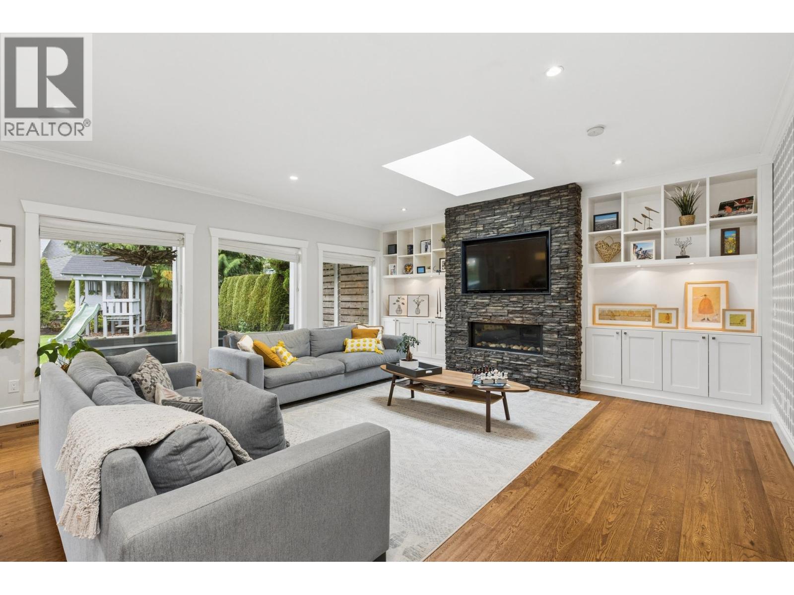 3476 Wellington Crescent, North Vancouver, British Columbia  V7R 3B4 - Photo 6 - R3112440