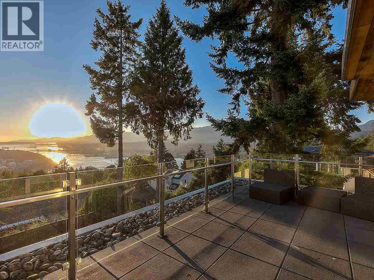 389 N Glynde Avenue, Burnaby, British Columbia  V5B 1H1 - Photo 23 - R3112459